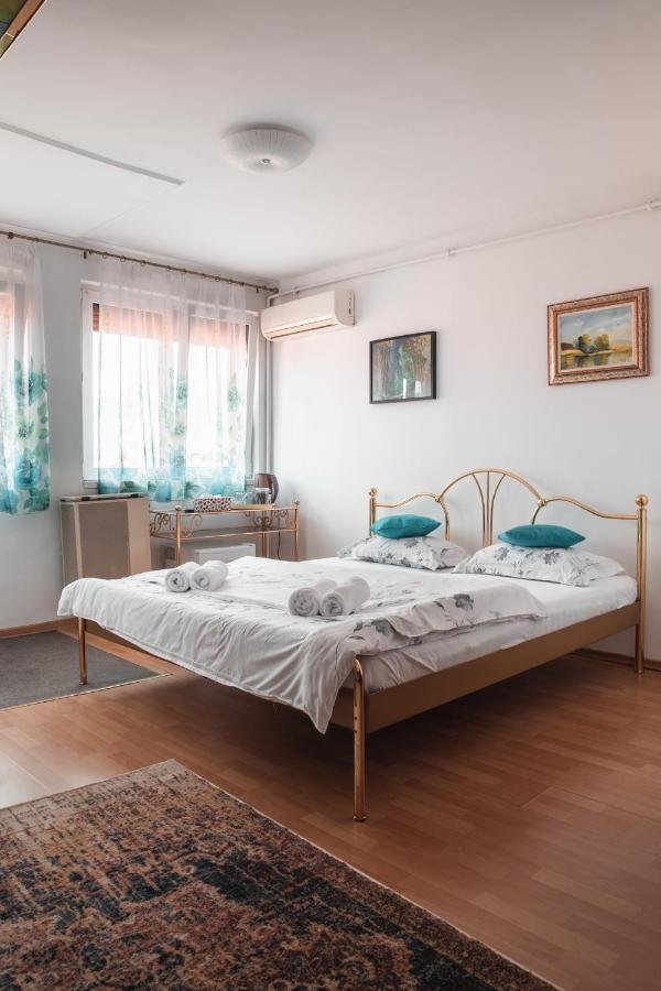 Апартаменты Apartament Tribunei Сибиу Экстерьер фото
